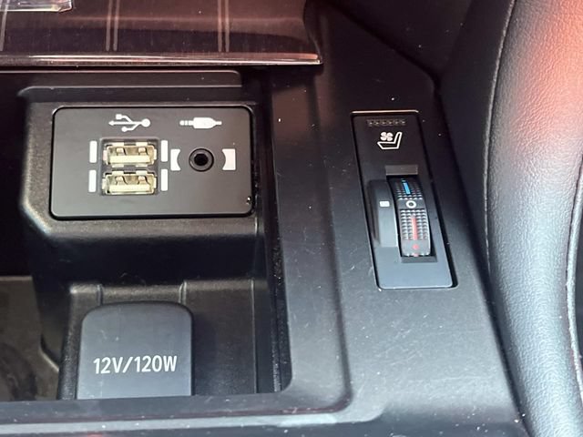 Used 2023 Lexus GX 460 Luxury w/ Accessory Package AWD/4WD image 44