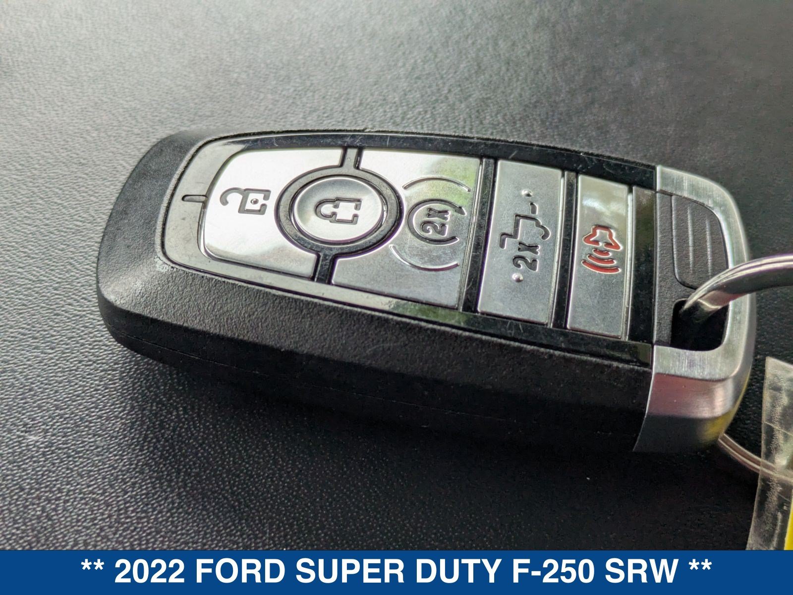 Certified 2022 Ford F250 Platinum w/ Tremor Off-Road Package AWD/4WD image 39