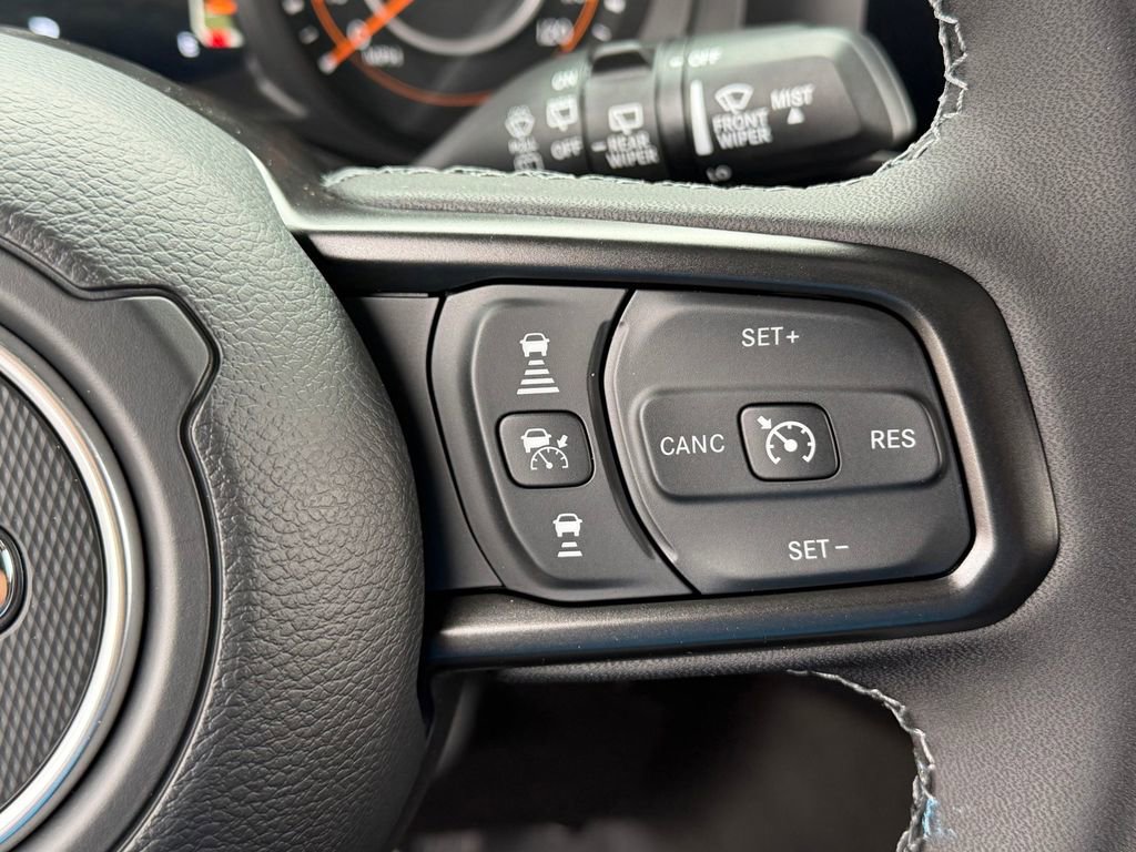 New 2026 Jeep Wrangler Unlimited Rubicon w/ Technology Group image 14