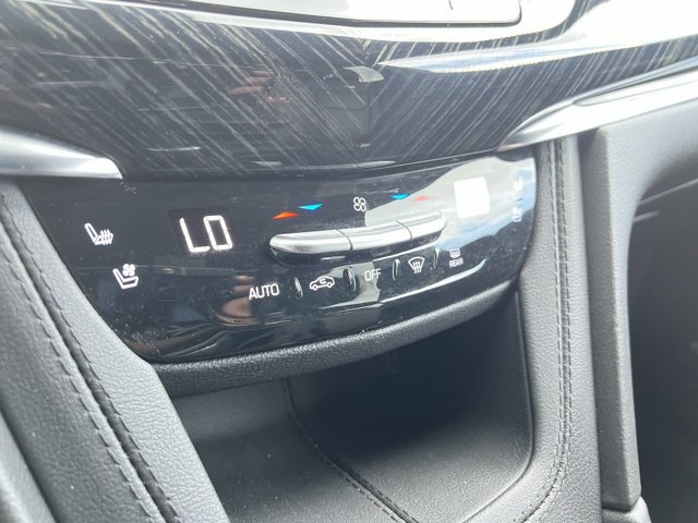 Used 2023 Cadillac XT6 Premium Luxury AWD/4WD image 11