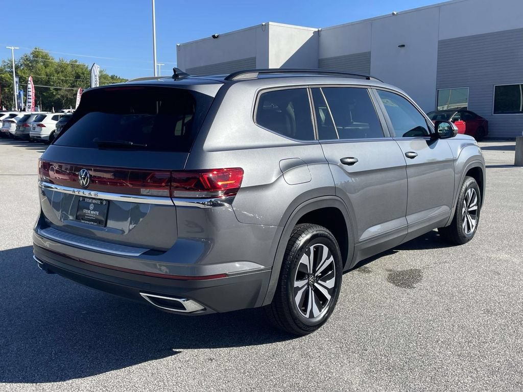 Certified 2024 Volkswagen Atlas SE FWD image 8