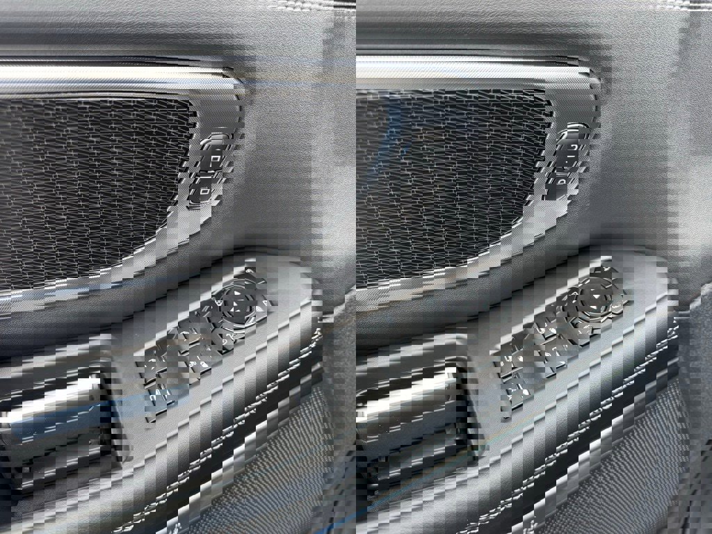 New 2025 Ford Expedition Platinum w/ Stealth Performance Package image 24