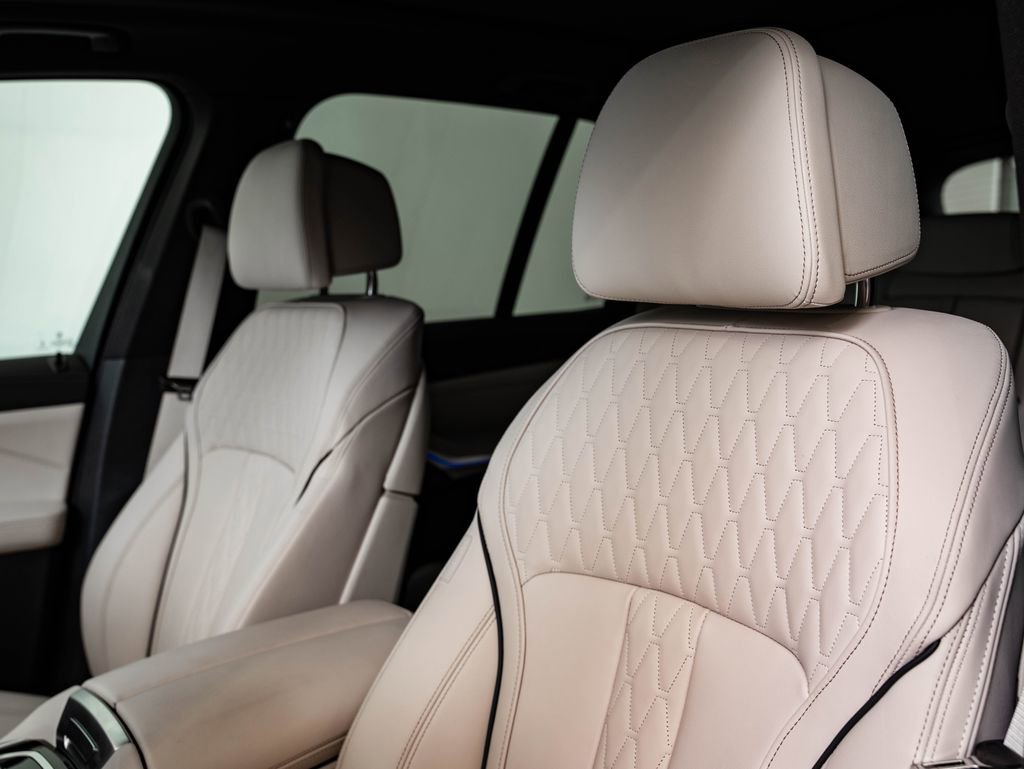 Used 2024 BMW X5 xDrive40i w/ Premium Package image 25