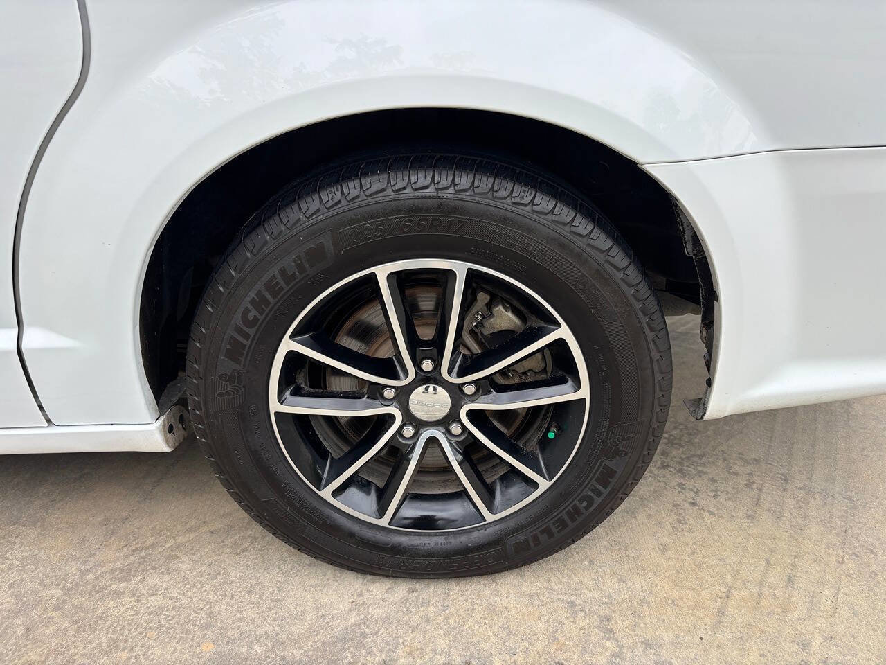Used 2019 Dodge Grand Caravan GT FWD image 42