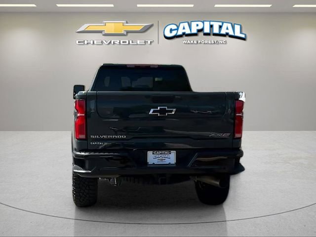 Used 2026 Chevrolet Silverado 2500 ZR2 AWD/4WD image 4