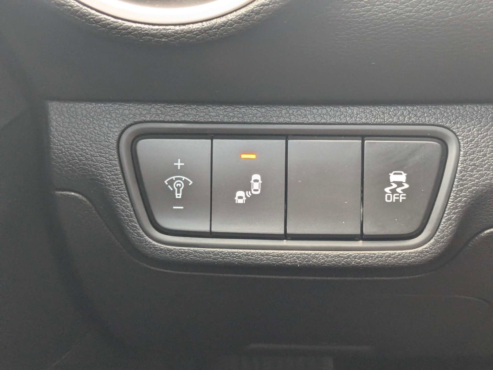 Certified 2022 Kia Forte LXS w/ LXS Technology Package FWD image 26