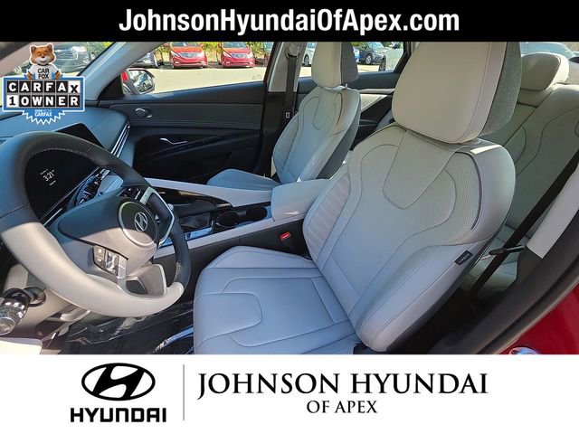 Certified 2025 Hyundai Elantra Limited FWD image 25