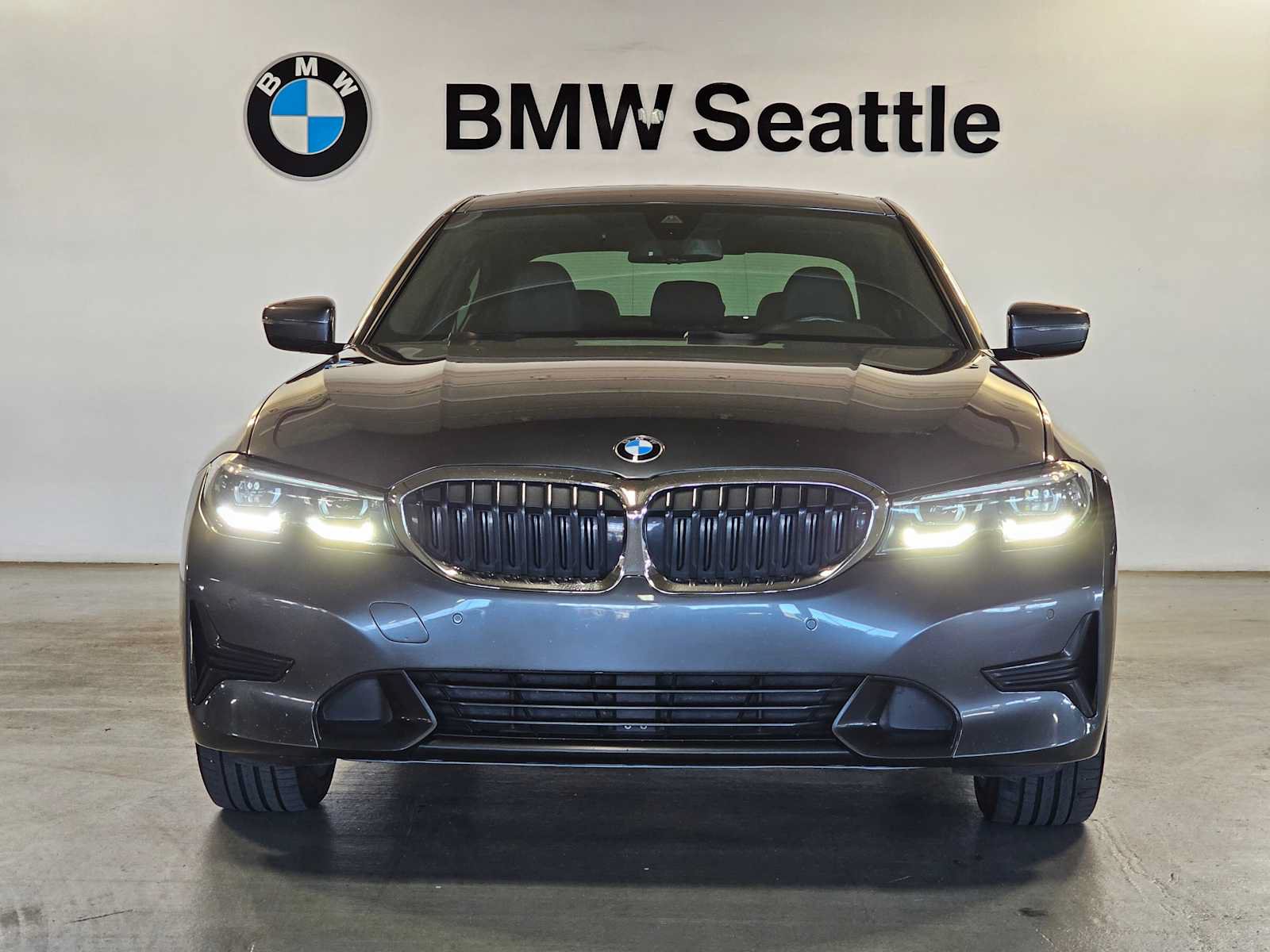 Used 2021 BMW 330i xDrive Sedan w/ Driving Assistance Package AWD/4WD image 6