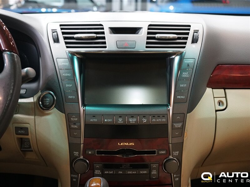Used 2007 Lexus LS 460 RWD image 19