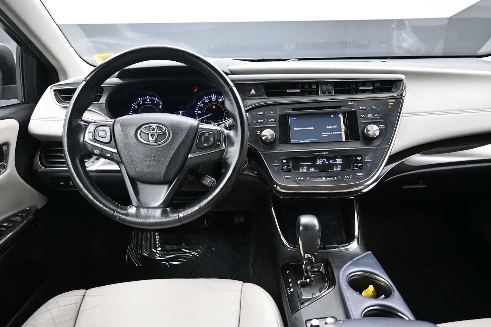 Used 2015 Toyota Avalon XLE FWD image 19