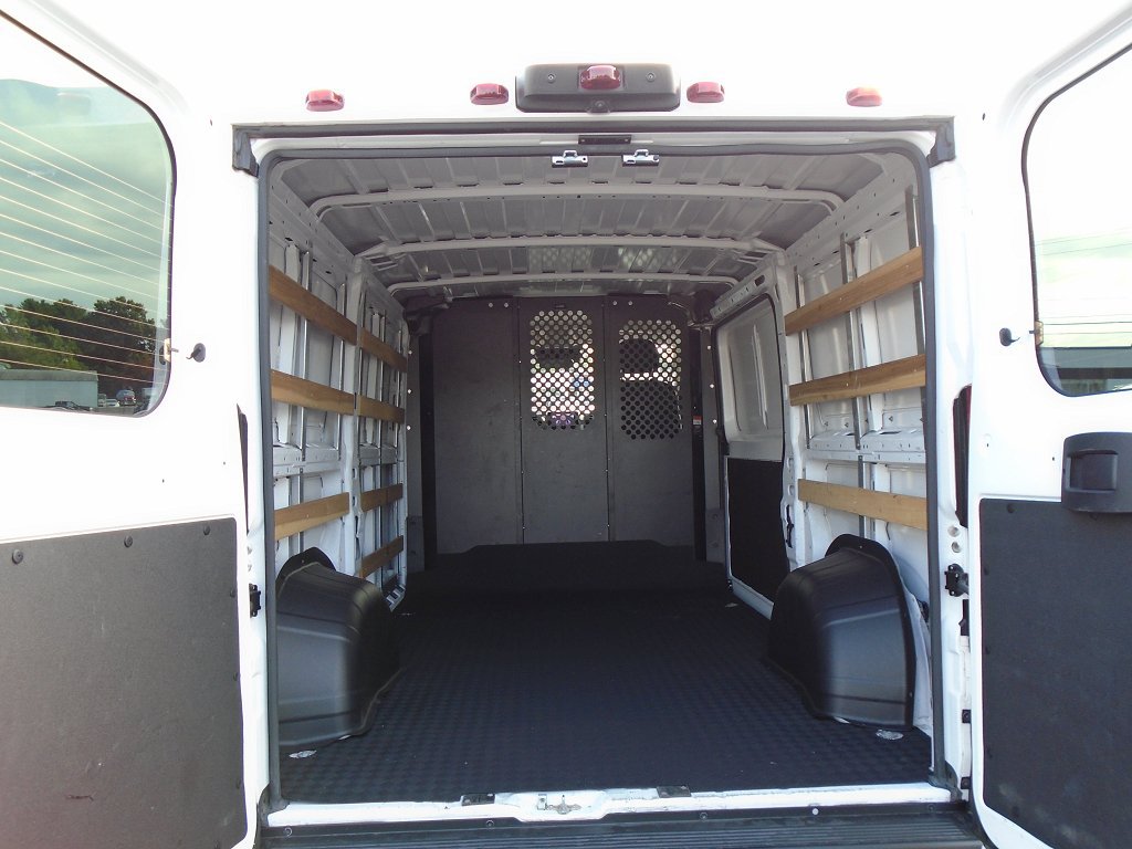 Used 2025 RAM ProMaster 2500 w/ U-Haul Equipment Group FWD image 16