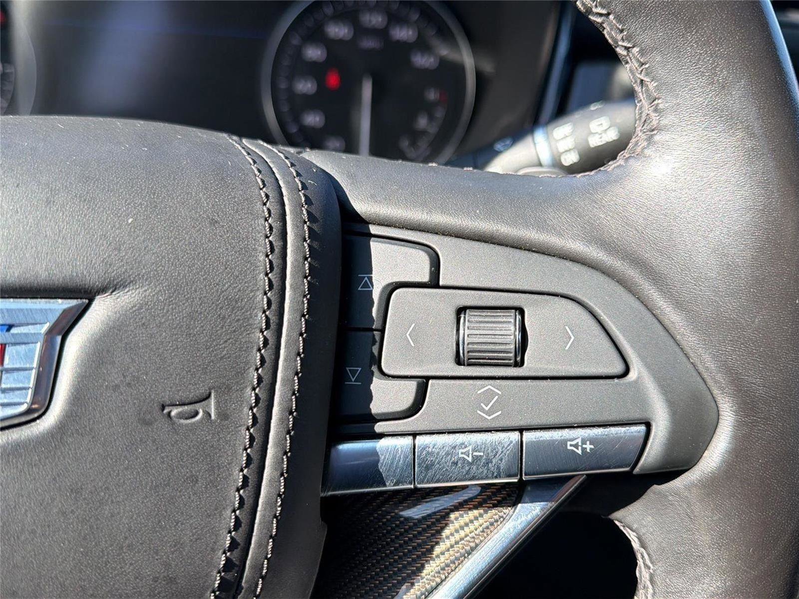 Used 2023 Cadillac XT6 Premium Luxury w/ Platinum Package image 25