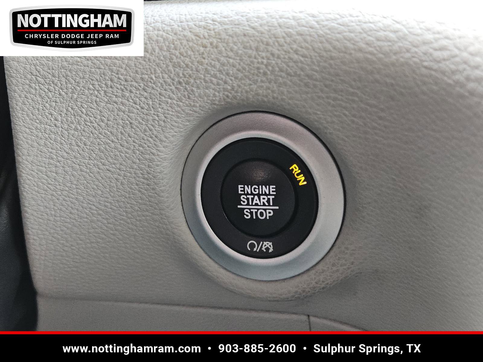 Used 2023 Chrysler Pacifica Limited image 17