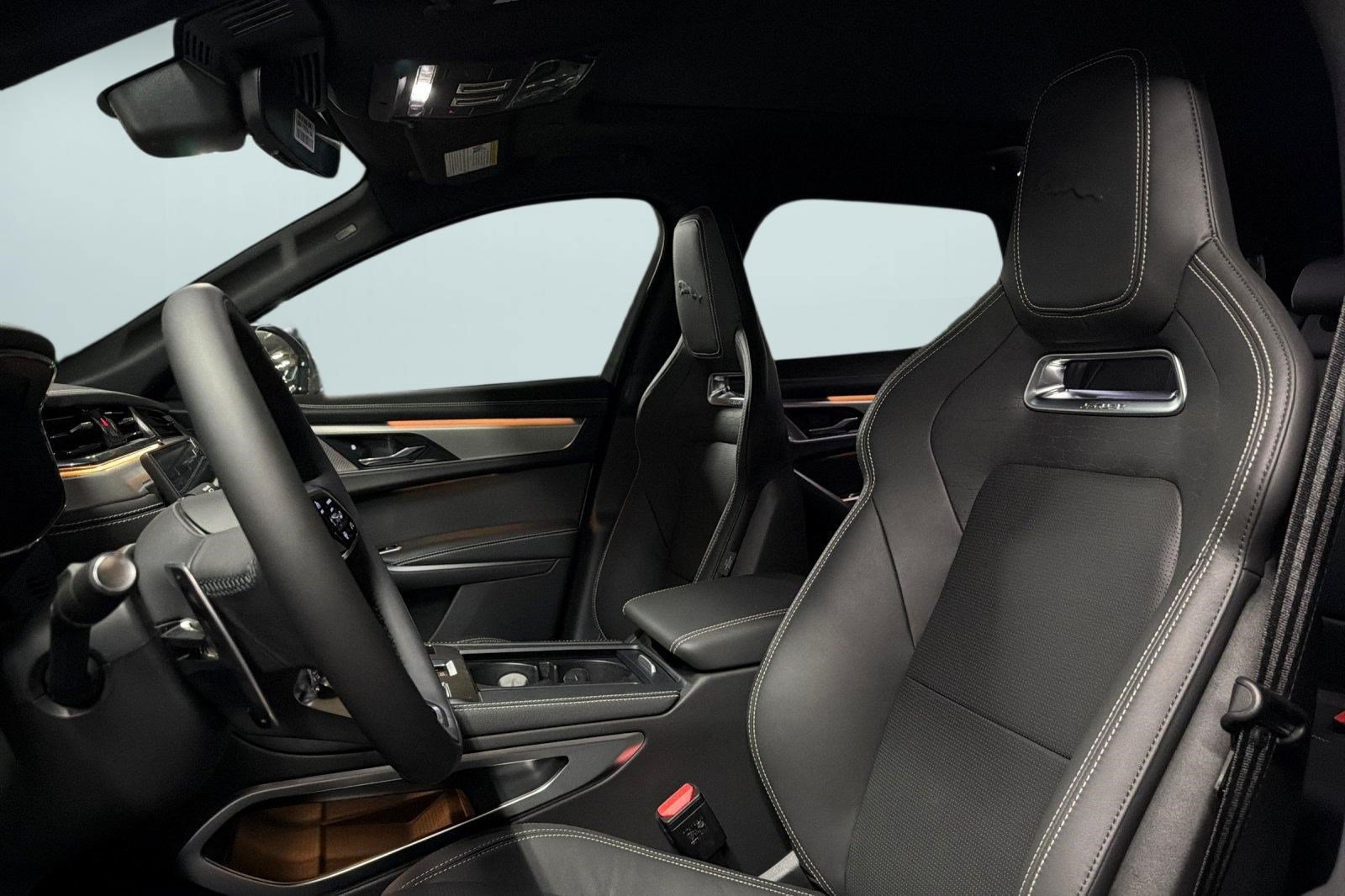 New 2026 Jaguar F-PACE R-Dynamic S AWD/4WD image 5