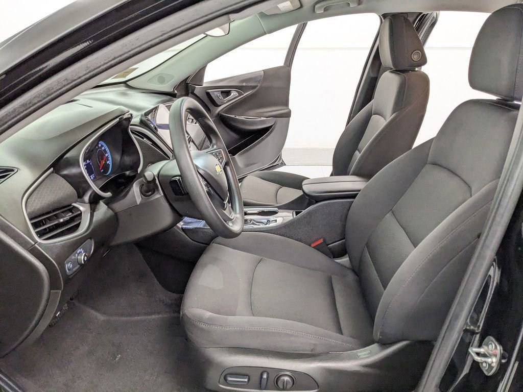 Used 2024 Chevrolet Malibu LT FWD image 16