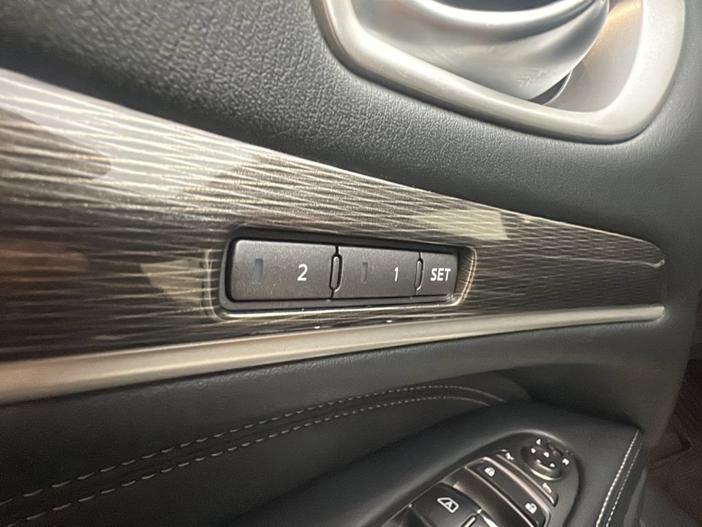 Used 2017 INFINITI QX60 Luxe AWD/4WD image 13