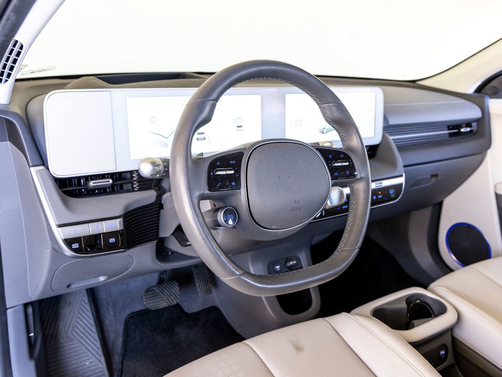 Used 2023 Hyundai Ioniq 5 Limited w/ Cargo Package RWD image 17