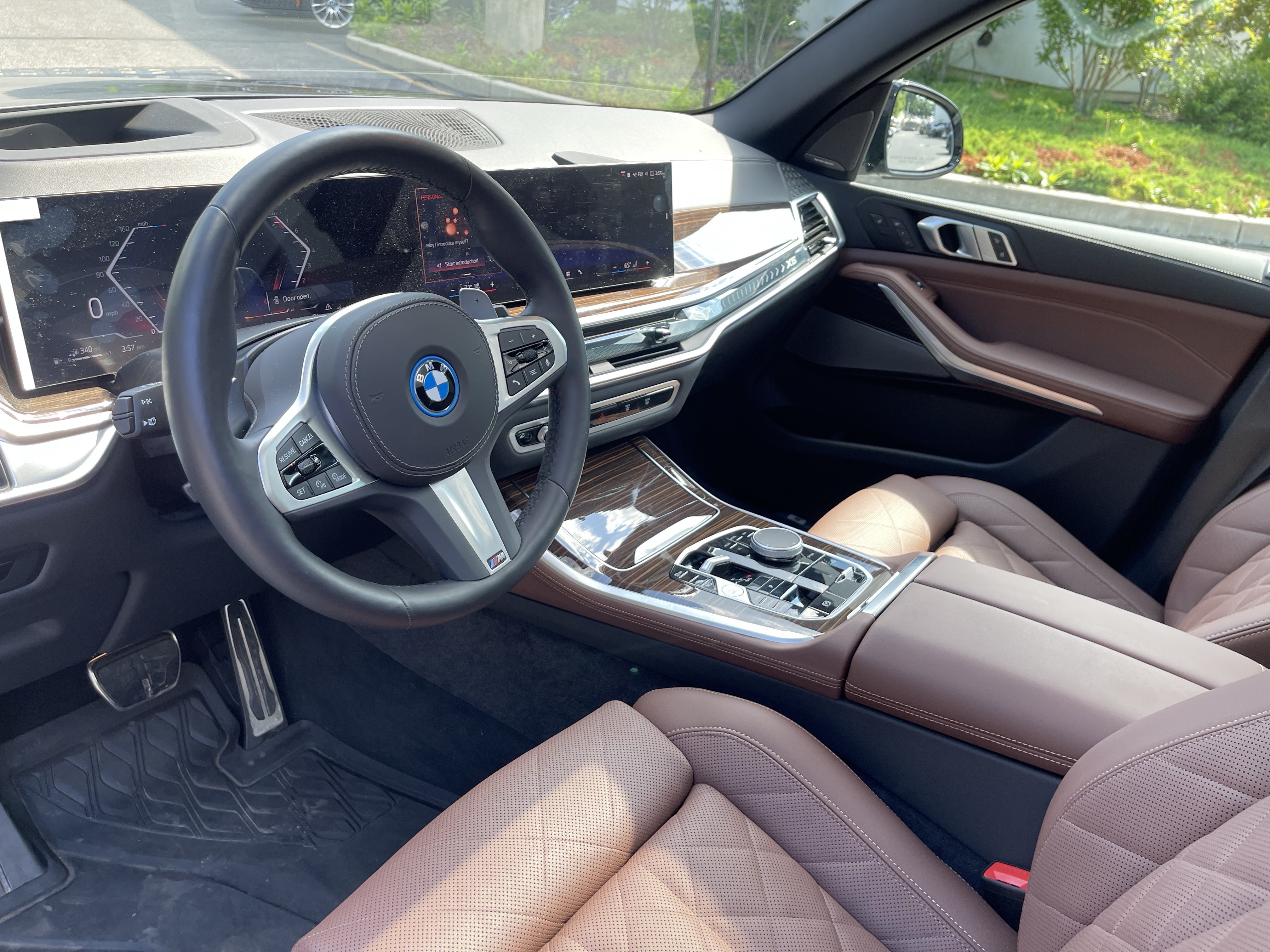 Used 2026 BMW X5 xDrive50e w/ M Sport Package AWD/4WD image 9