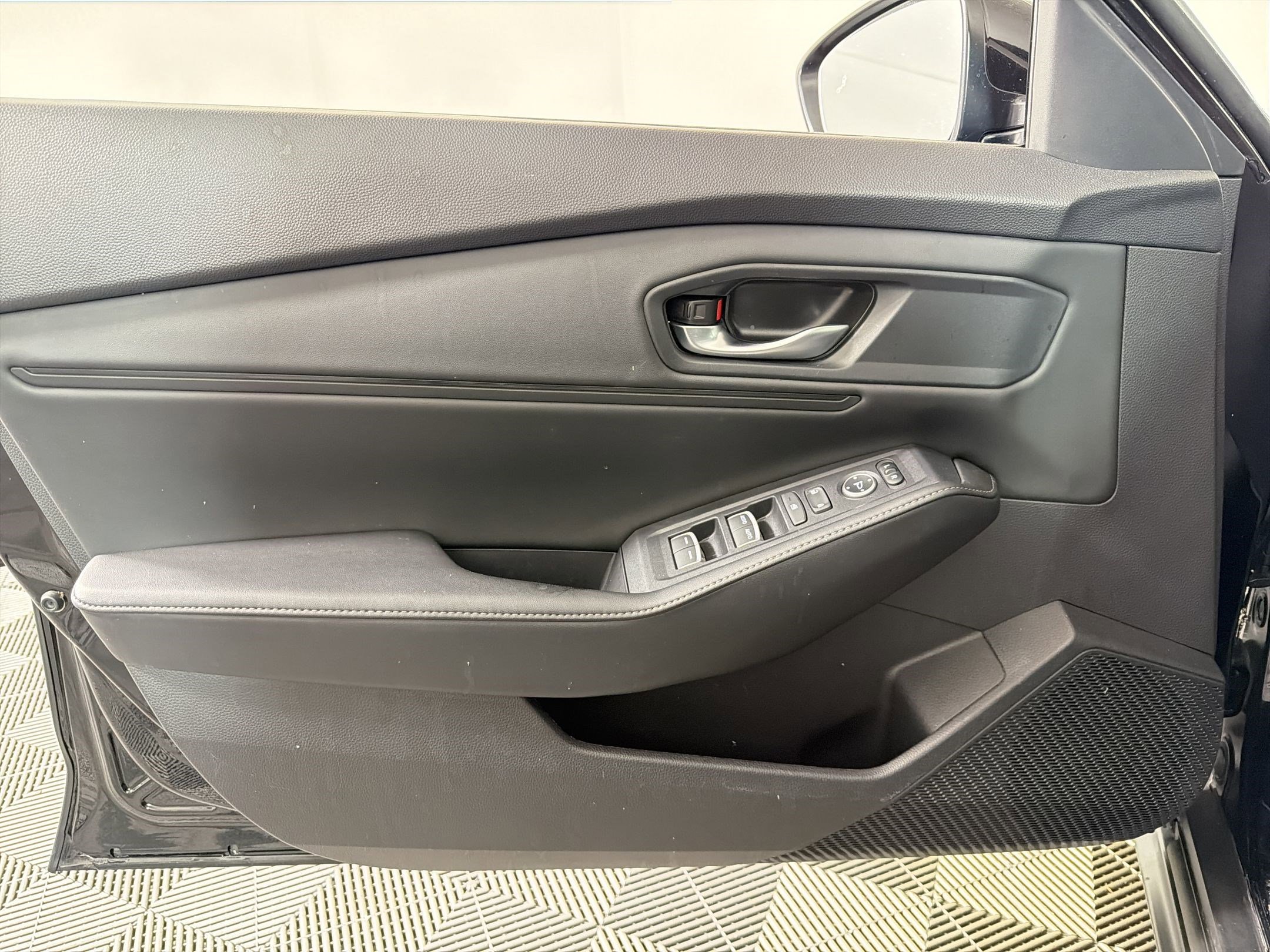 Used 2024 Honda Accord Sport image 12