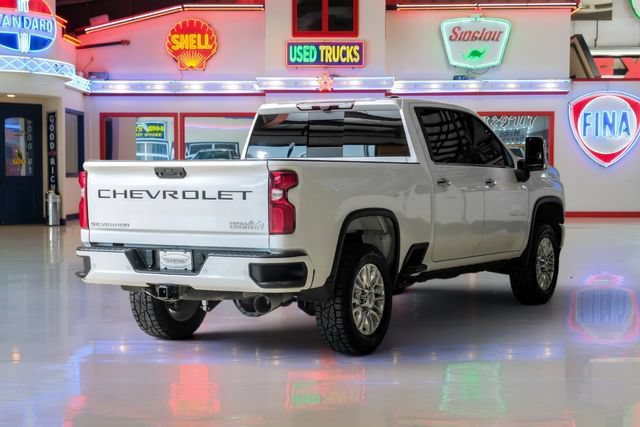 Used 2022 Chevrolet Silverado 2500 High Country w/ Z71 Off-Road Package AWD/4WD image 3