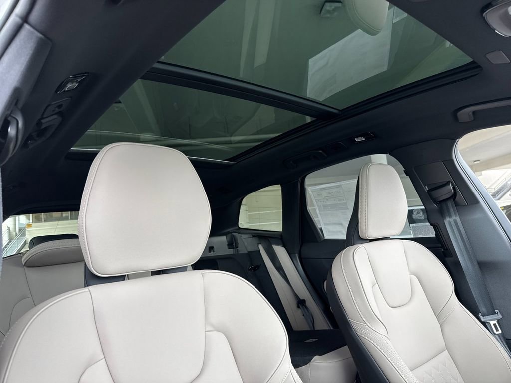 New 2026 Volvo XC60 T8 Plus w/ Protection Package Premier image 16
