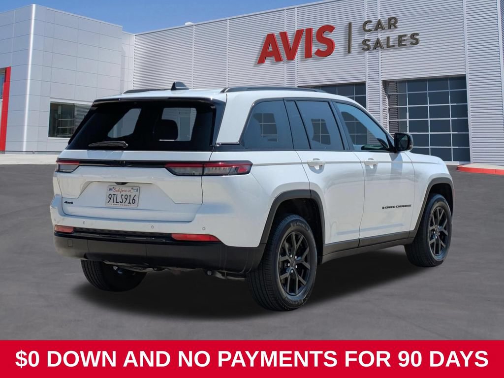 Used 2025 Jeep Grand Cherokee Altitude AWD/4WD image 6