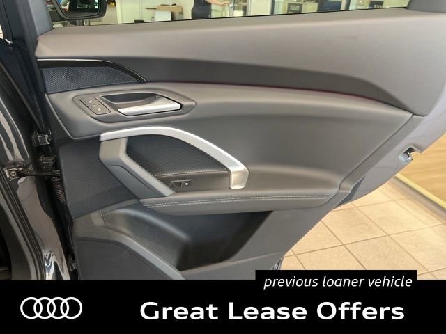 Used 2025 Audi Q5 Premium w/ Convenience Package AWD/4WD image 20