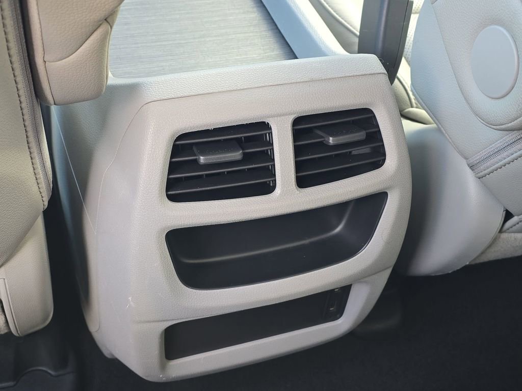 Used 2017 Honda Ridgeline RTL-T image 22