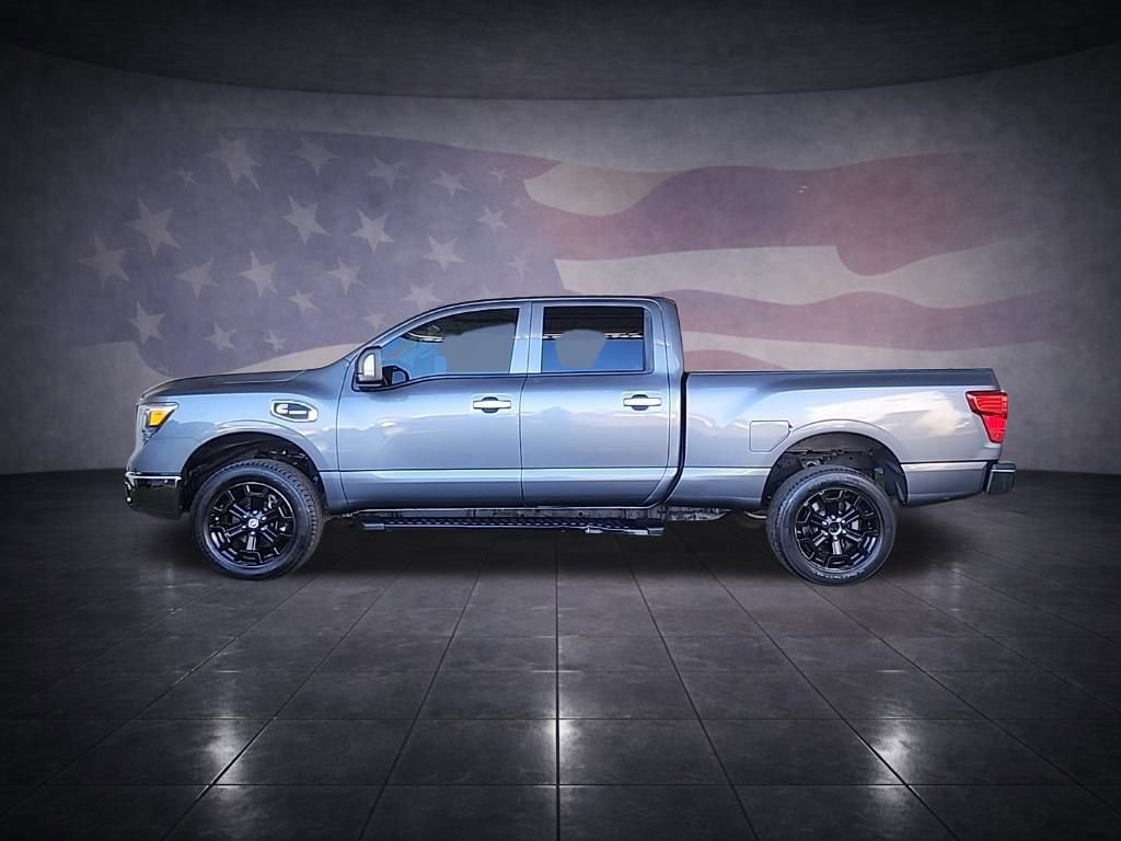 Used 2016 Nissan Titan SV RWD image 2