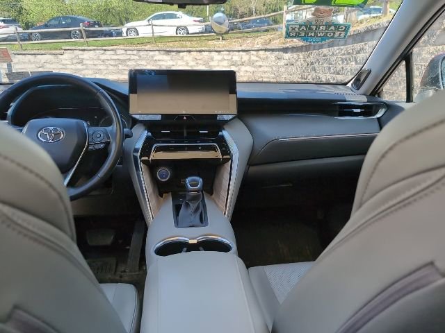 Used 2021 Toyota Venza Limited w/ Advanced Technology Package AWD/4WD image 23