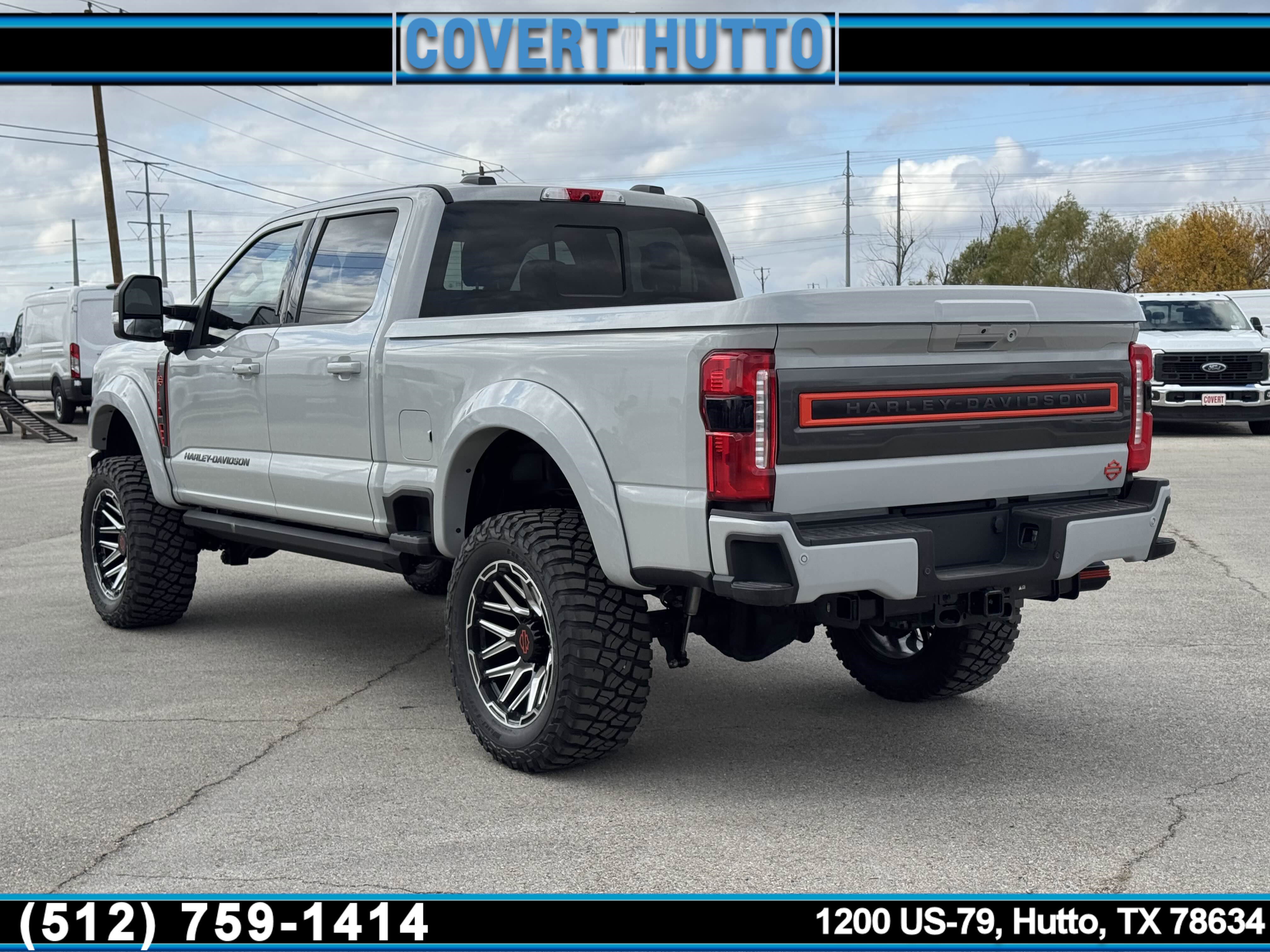 New 2026 Ford F250 Lariat w/ Black Appearance Package image 9