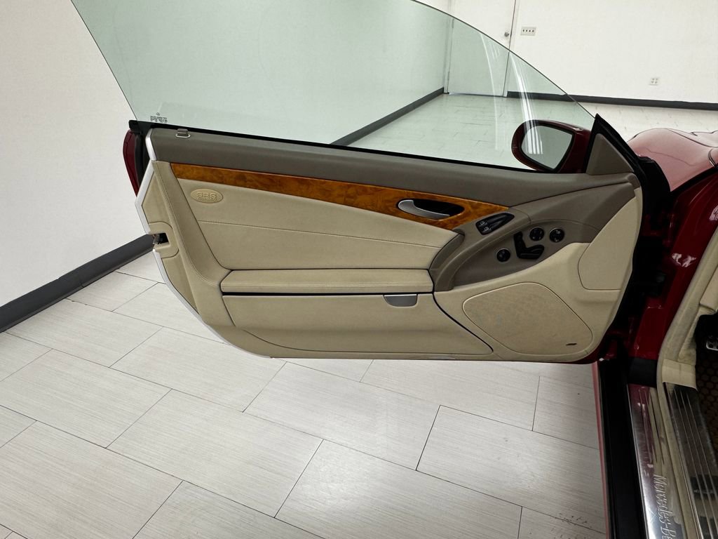 Used 2007 Mercedes-Benz SL 550 image 17