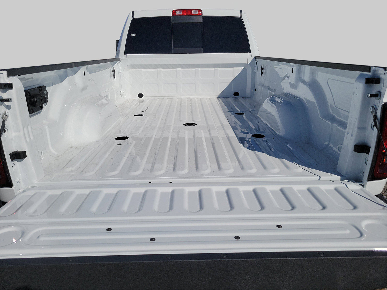 New 2027 RAM 3500 Tradesman AWD/4WD image 30