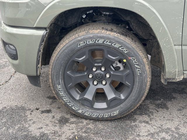 New 2026 RAM 1500 4x4 Crew Cab image 12