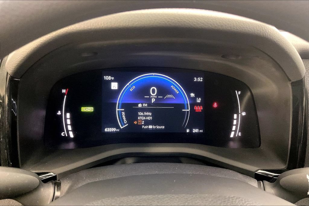 Used 2025 Toyota Camry LE FWD image 27