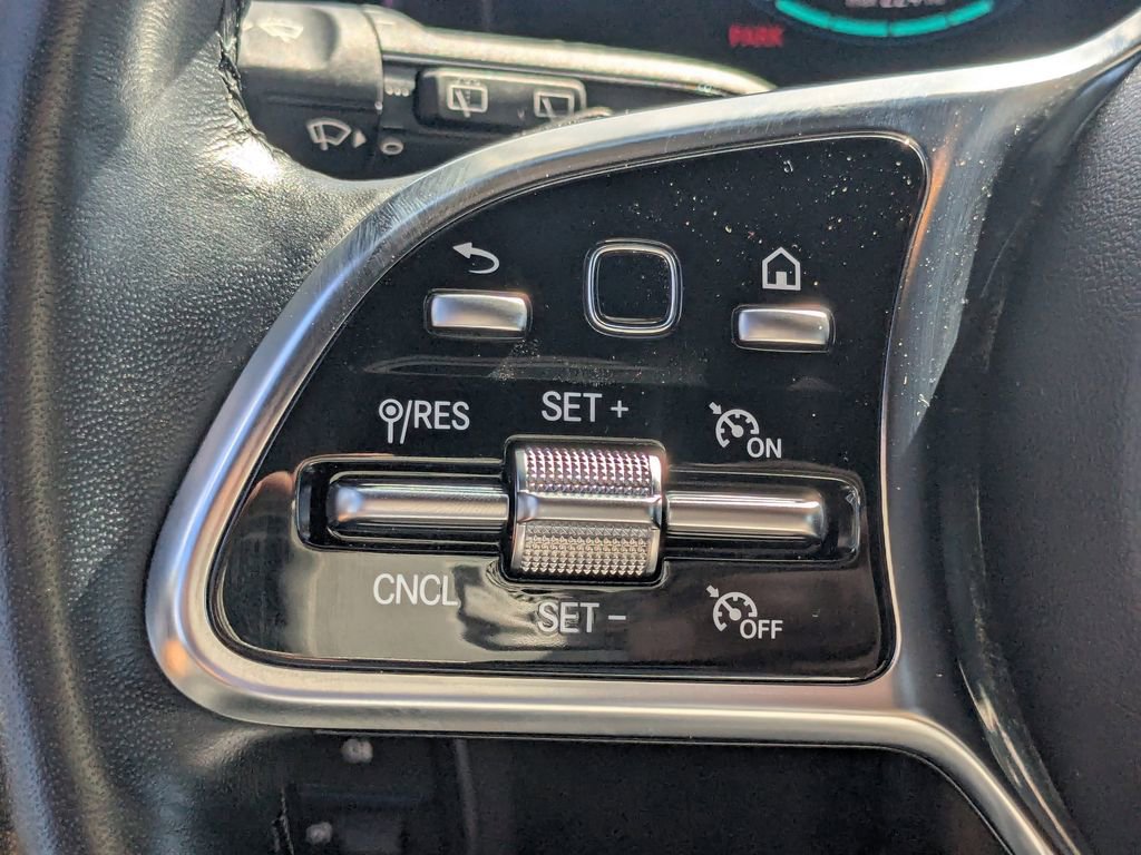 Certified 2023 Mercedes-Benz EQB 250+ w/ Exclusive Package image 12