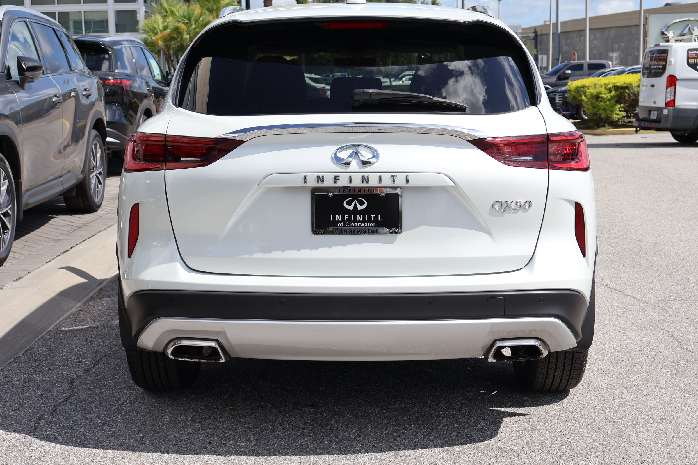 Certified 2023 INFINITI QX50 Luxe FWD image 8