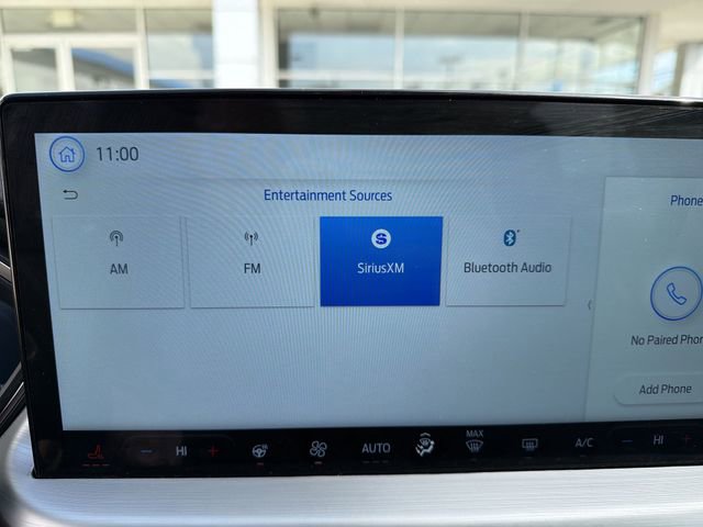 Used 2025 Ford Escape Platinum AWD/4WD image 18