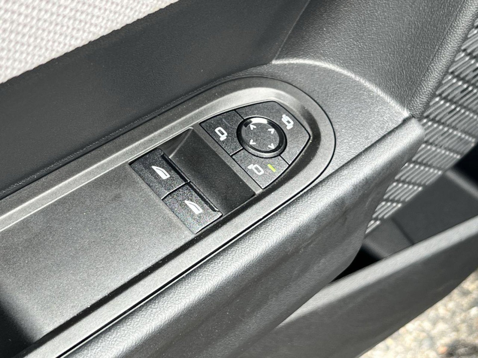 Used 2025 MINI Cooper S image 12