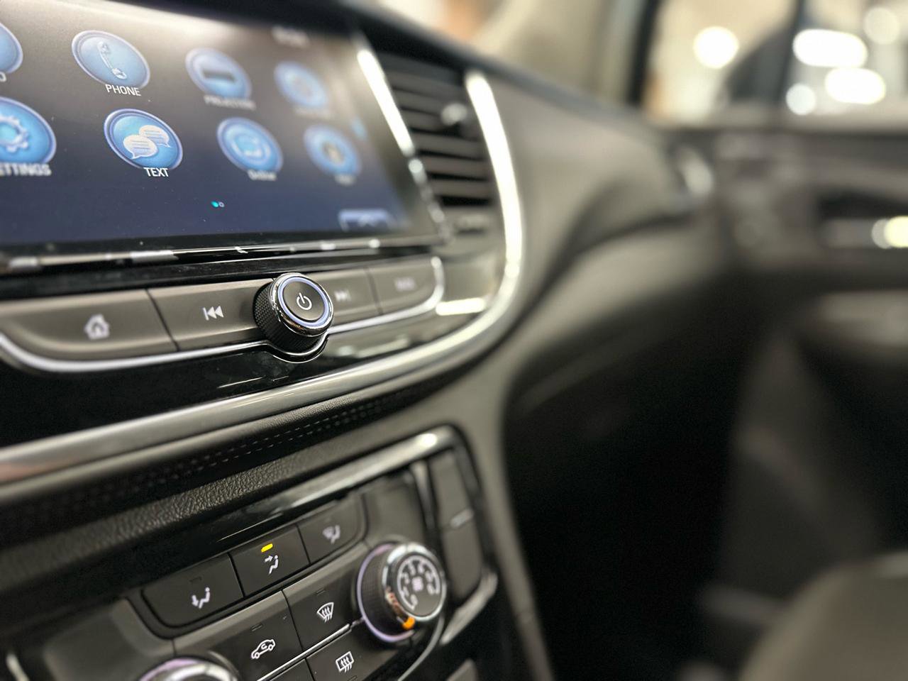 Used 2020 Buick Encore Preferred w/ Safety Package image 24