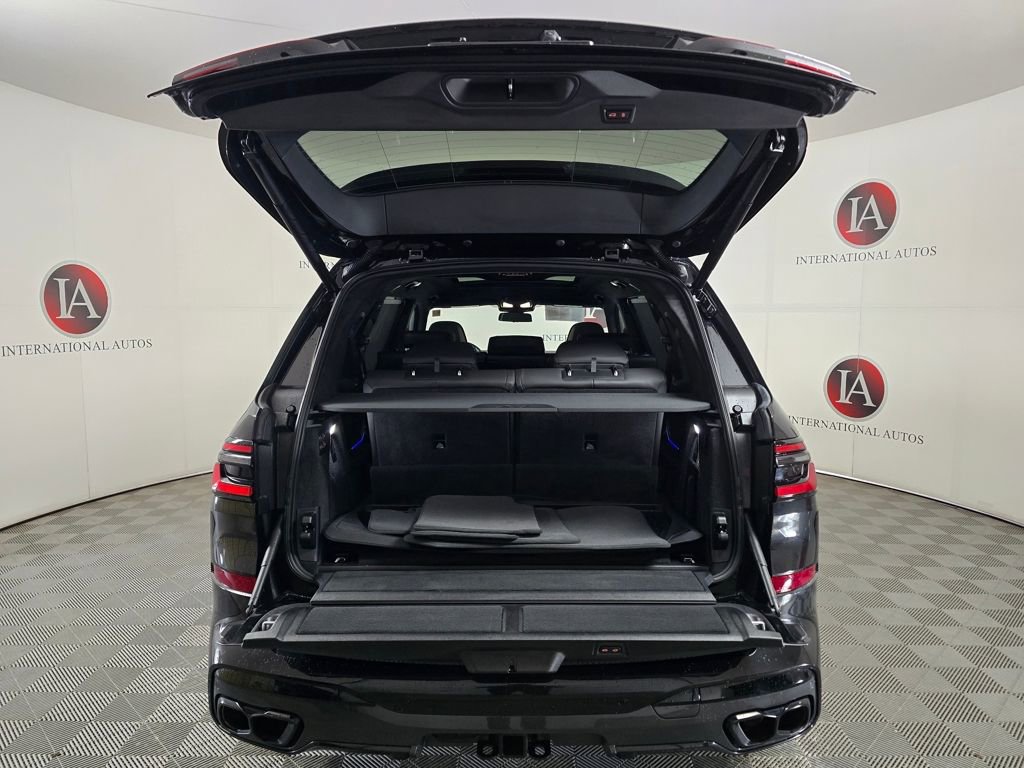 Certified 2024 BMW X7 M60i w/ Executive Package image 11