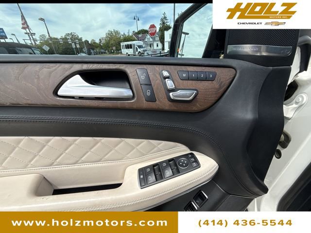 Used 2017 Mercedes-Benz GLS 550 4MATIC image 24