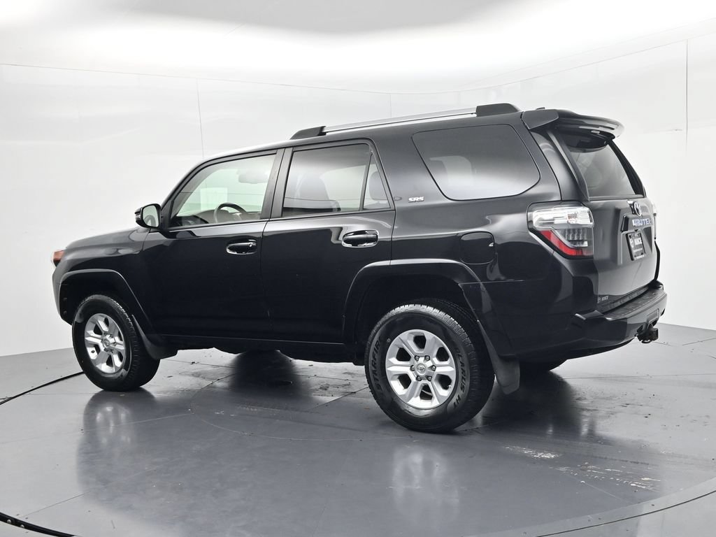 Used 2021 Toyota 4Runner SR5 Premium w/ Moonroof Package AWD/4WD image 5