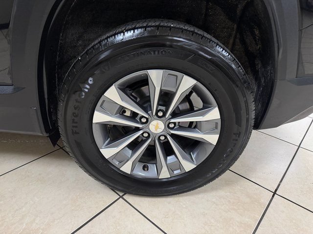 Used 2025 Chevrolet Equinox LT FWD image 23