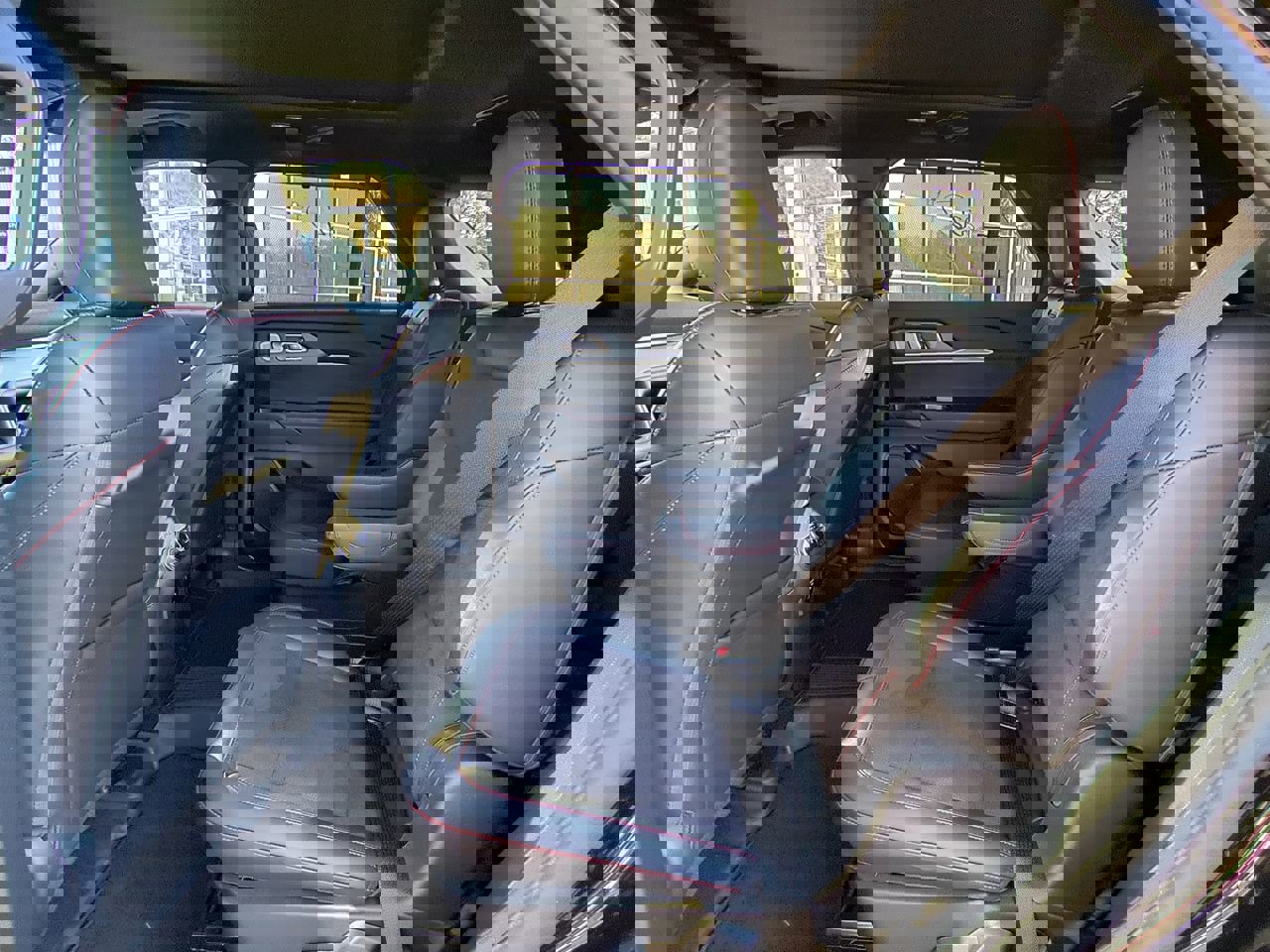 Used 2025 Ford Explorer ST image 14