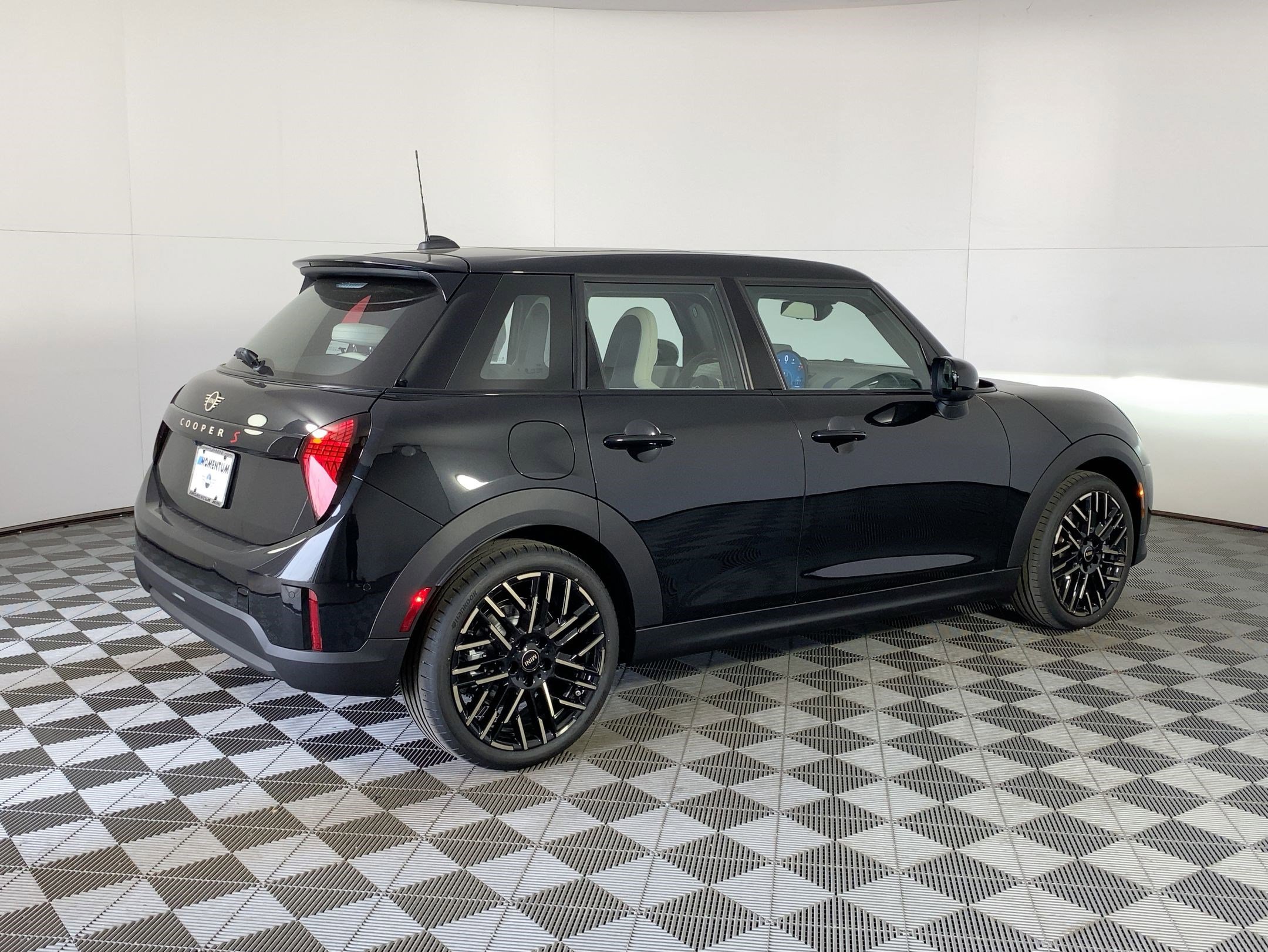 New 2026 MINI Cooper S image 7