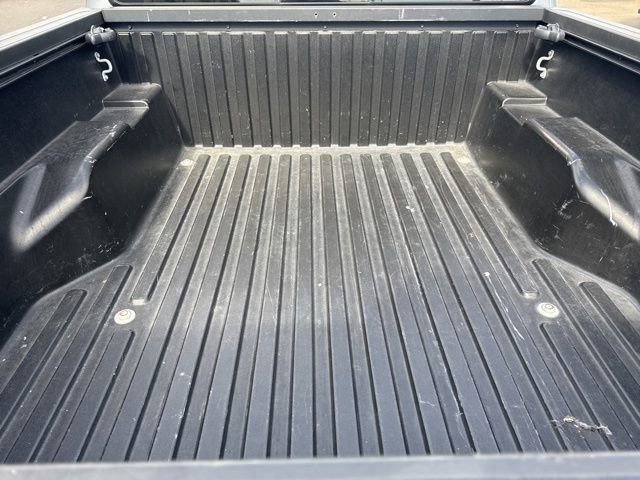 Used 2023 Toyota Tacoma TRD Off-Road w/ Technology Package AWD/4WD image 9