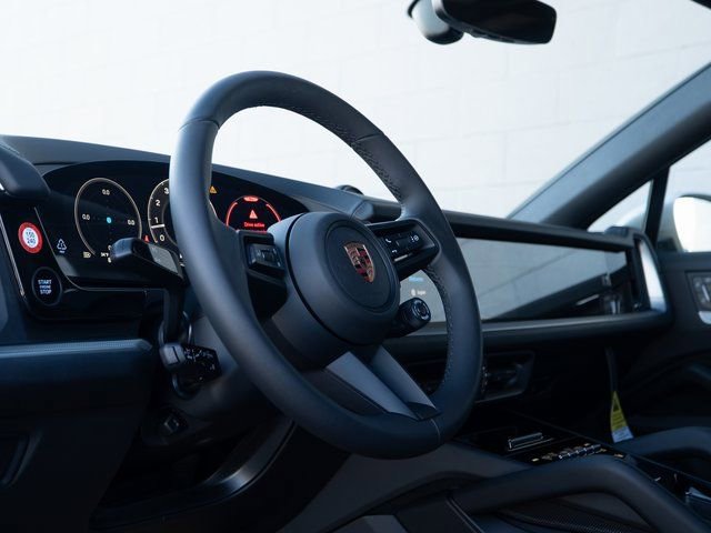 New 2026 Porsche Cayenne S image 4
