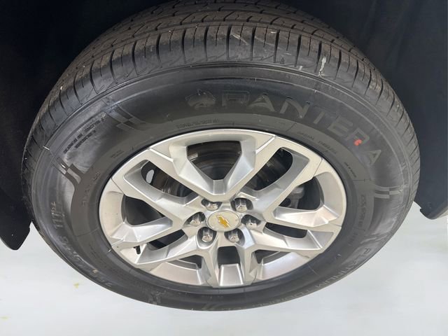 Used 2022 Chevrolet Traverse LS image 16