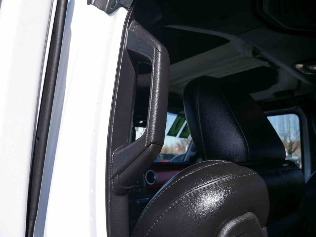 Used 2020 Jeep Gladiator Rubicon image 17
